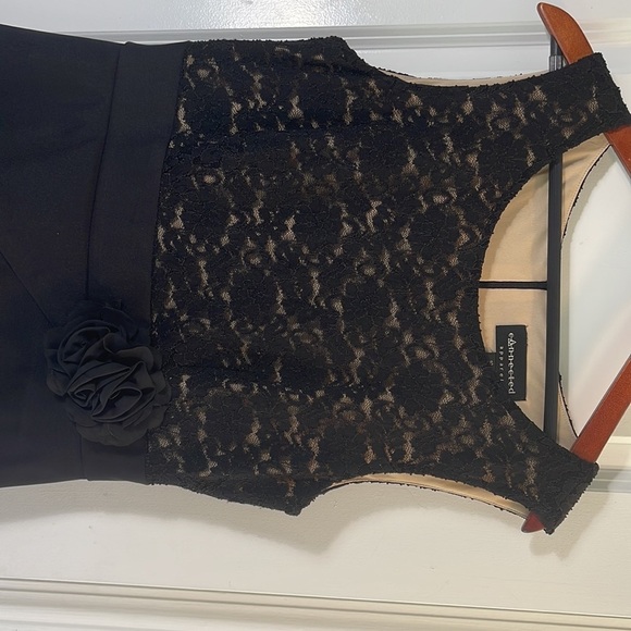 Connected women’s black sleeveless dress - Picture 2 of 10